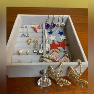 Earrings 12 Pairs WOW